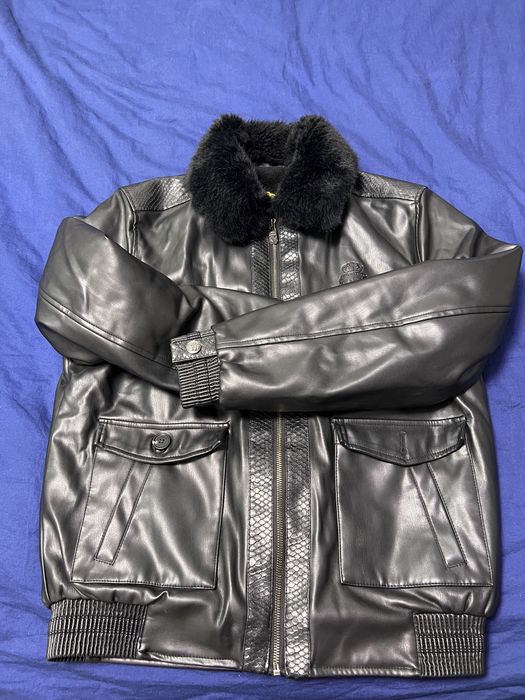 Срочно продам кожаные куртка