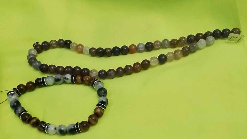 Колиета,гривни    естествен камък размер по поръчка