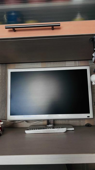 Продам телевизор Samsung б/у