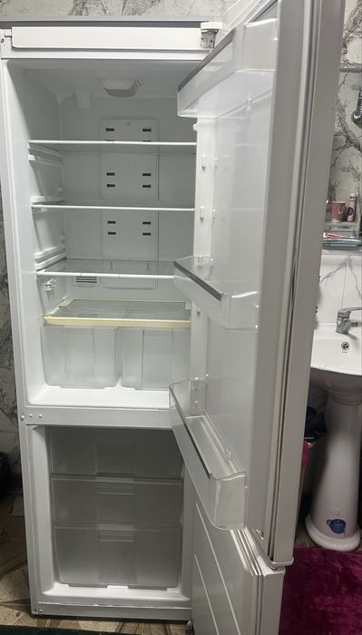 Продам холодильник