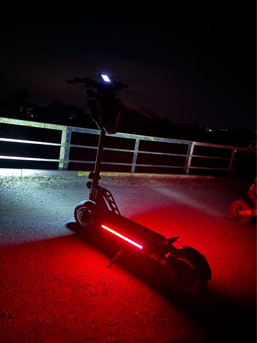 Trotineta electrica kuggo g2 pro .