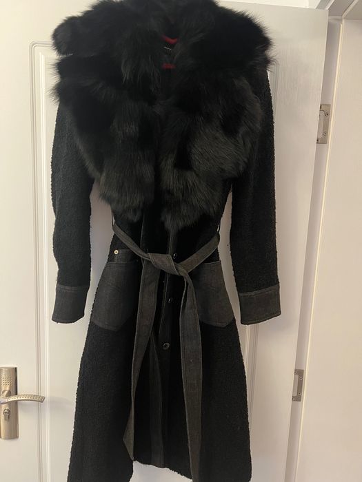 Палто букле с естествена яка