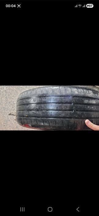 Продам шины летом сезон отездят.