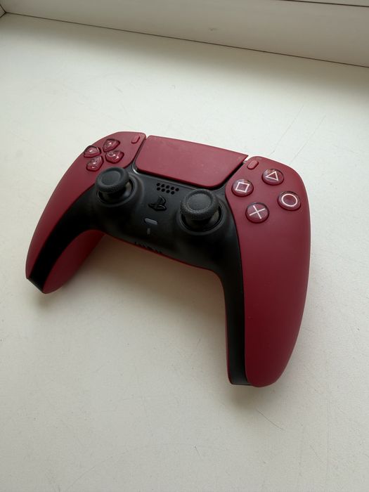 Игровой контроллер Sony PS5 DualSense красный