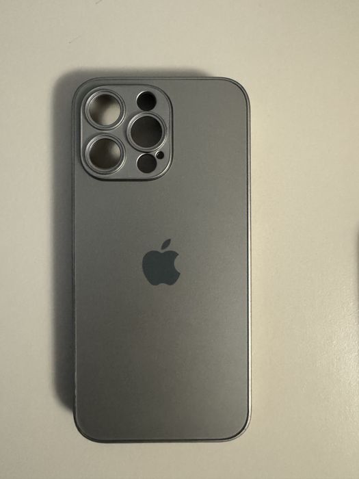 Чехолы на IPhone 15 Pro Max