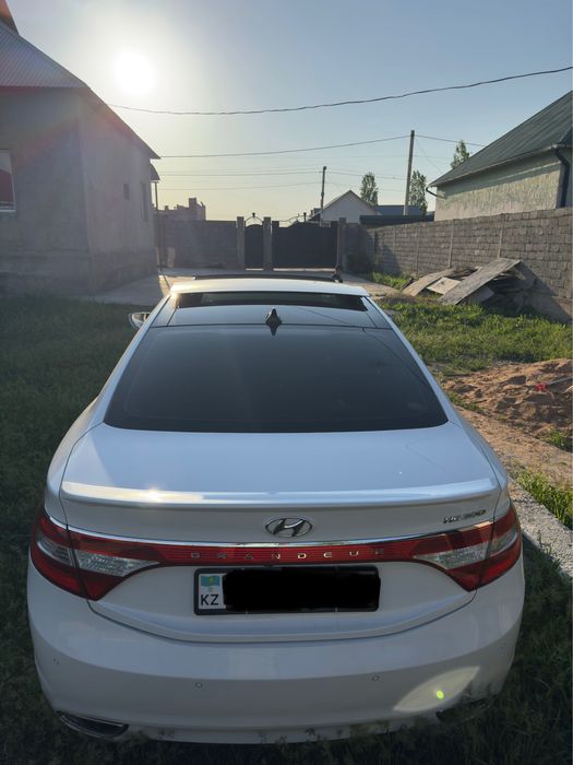 Грендеур HG 2012 года