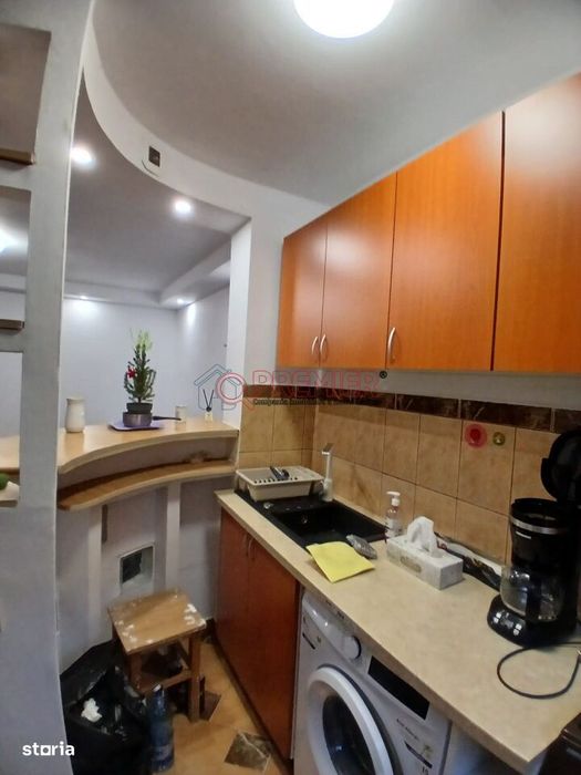 De inchiriat Garsonieră - Intersecția bulevardul C Brâncoveanu cu