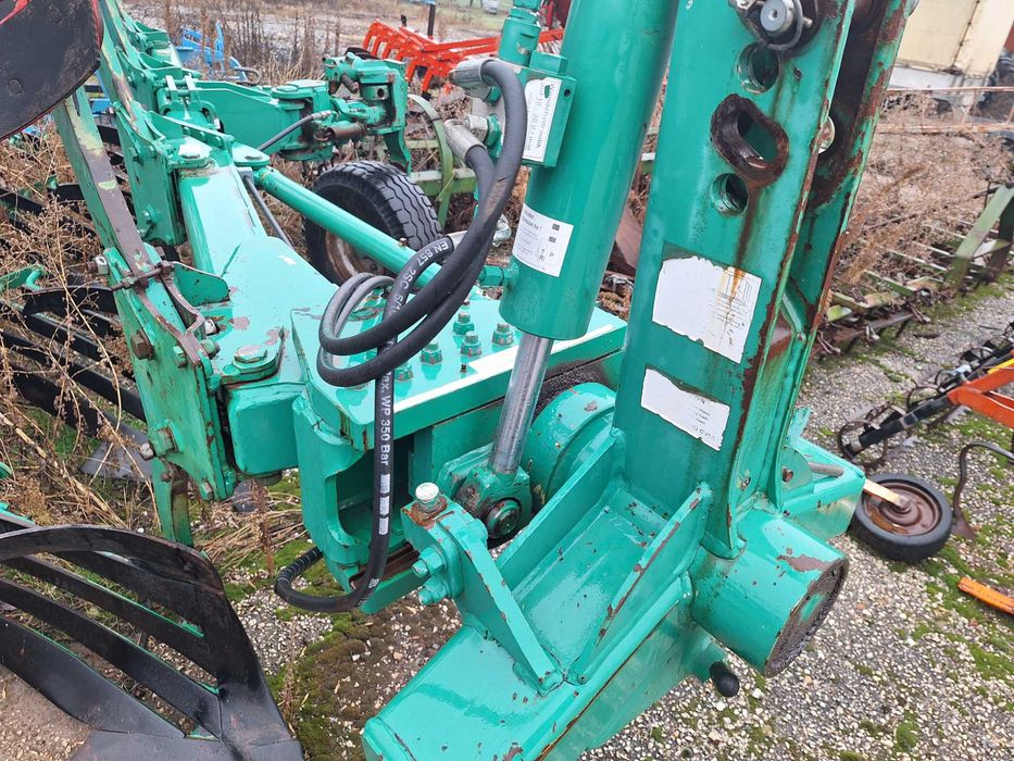 Продавам плуг REGENT A-4800