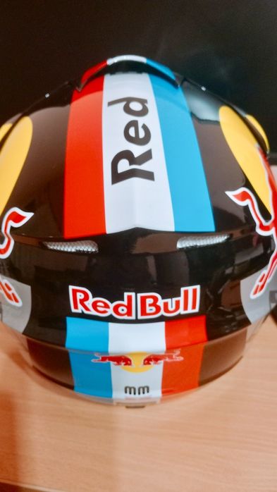 Casca Red Bull de enduro