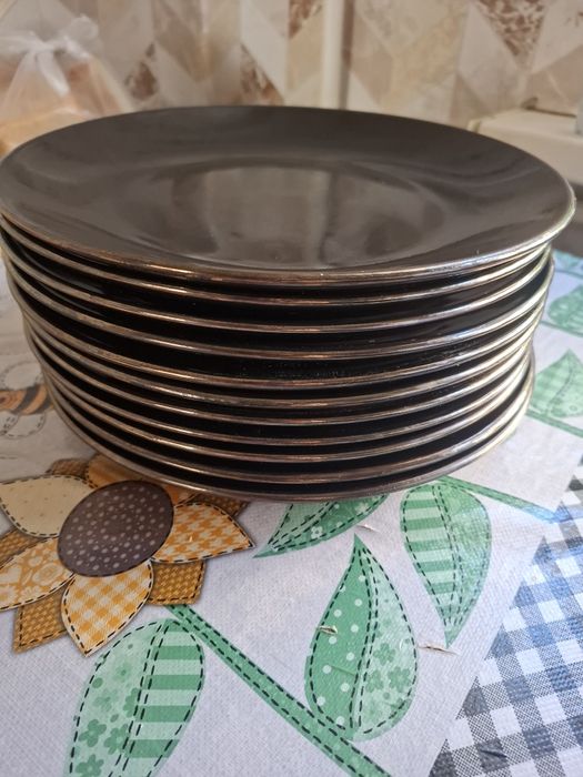 Продам керамические тарелки