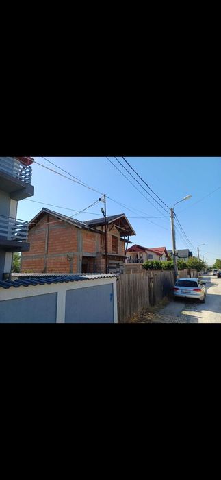 Vand casă la rosu bresti alea fulger