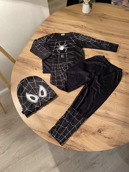 Костюмы  тематические