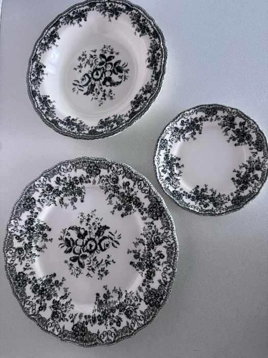 Тарелки Zara home (Зара хоум) зеленые