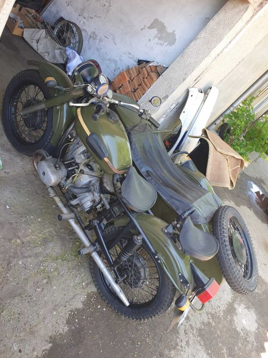 Motocicleta Ural