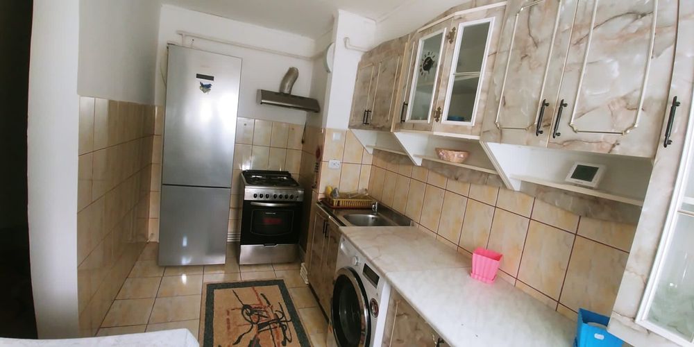 Apartament 2 Camere Central - Recent Renovat + Loc de Parcare inclus si Centrala Proprie