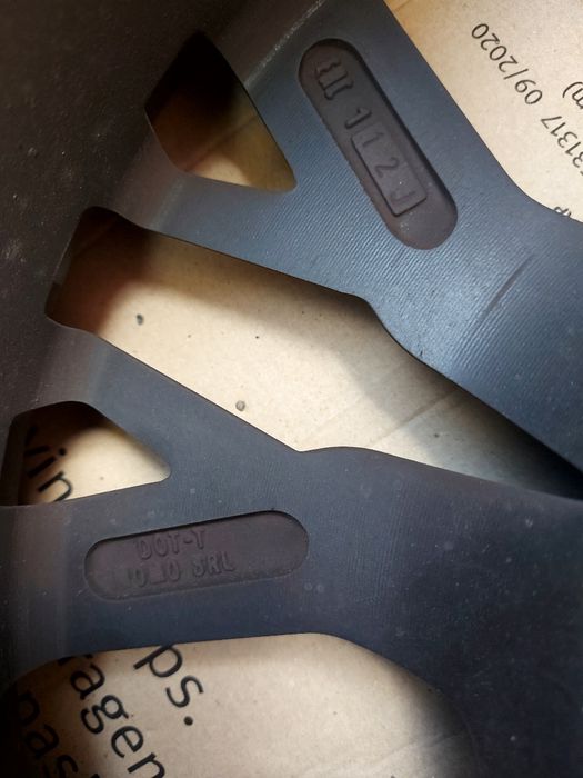 Vand 3 jante momo 16"