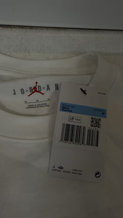 Nike оригинални тениски 2 броя за 75€