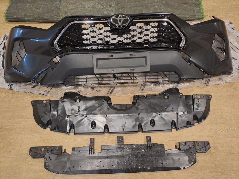 Бампер в сборе для Rav4