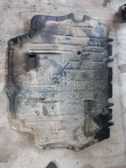 Set faruri stanga-dreapta/Trager cu armatura / Scut motor VW PASSAT B6