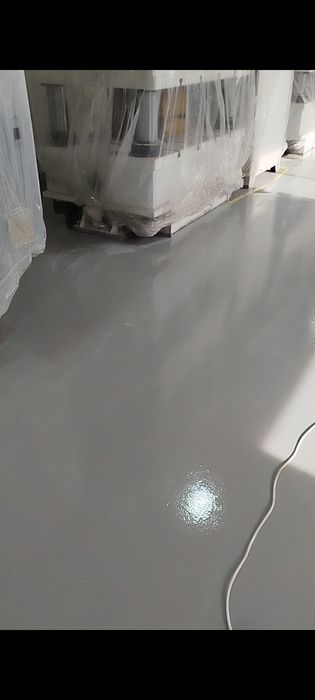 Наливной эпоксид пол полиуретан топинг стяжка