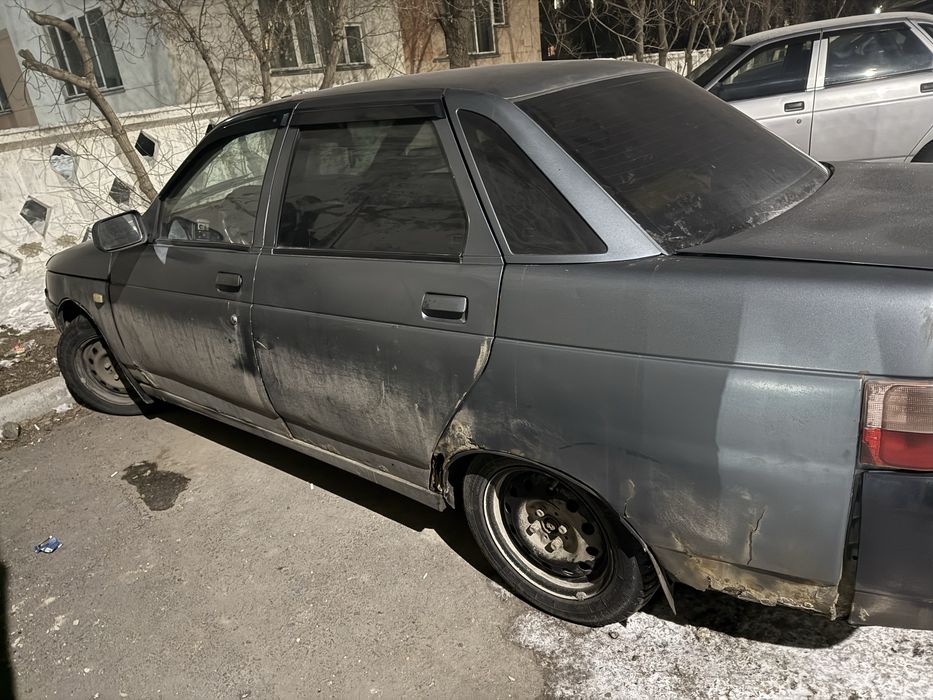 Продам машину ваз 2110