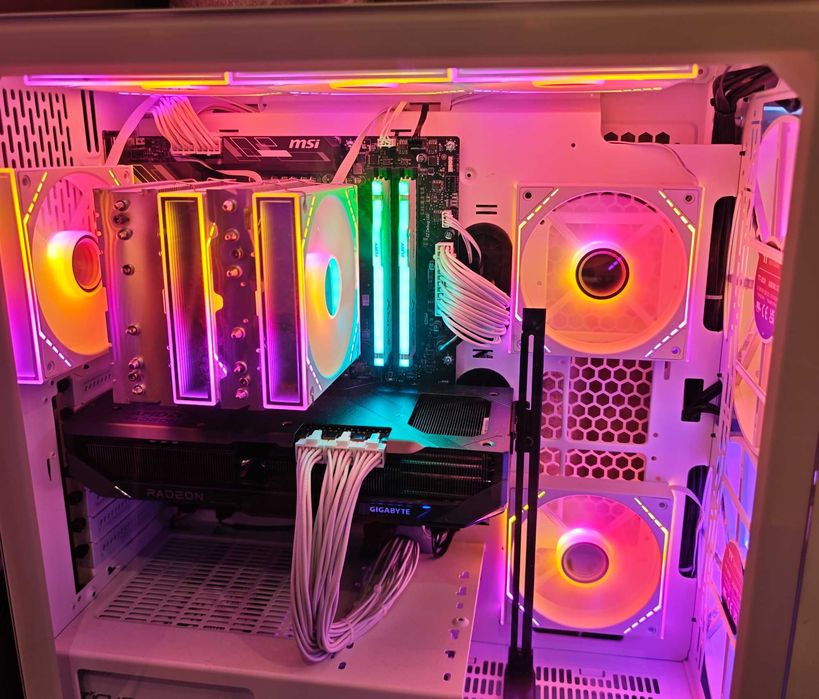 Компютър - /MSI B850 Gaming PRO/Ryzen 7 7700X/RX 9070 XT 16GB/32GB DDR5/1TB nVme/850W Gold/