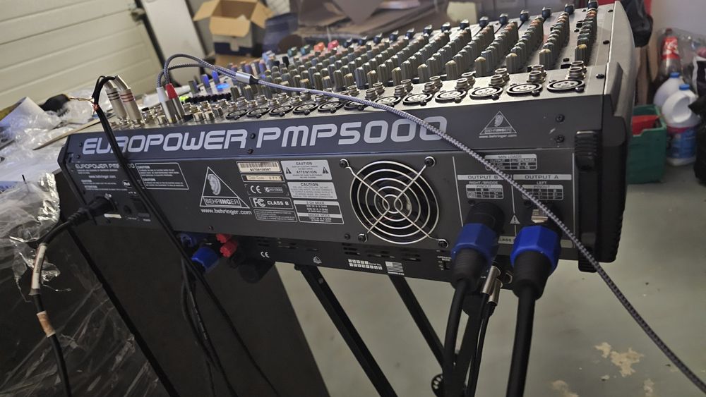 BEHRINGER PMP5000 Mixer activ