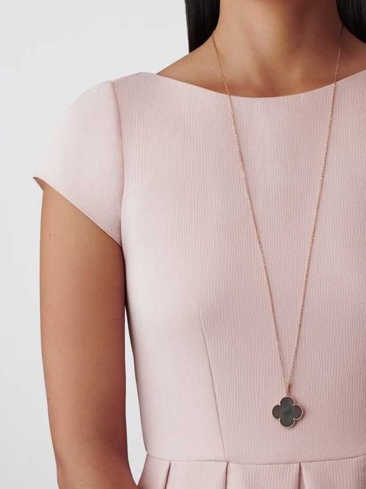 Van Cleef & Arpels VCA Gold Grey Mother Pearl Long Magic Дамско Колие