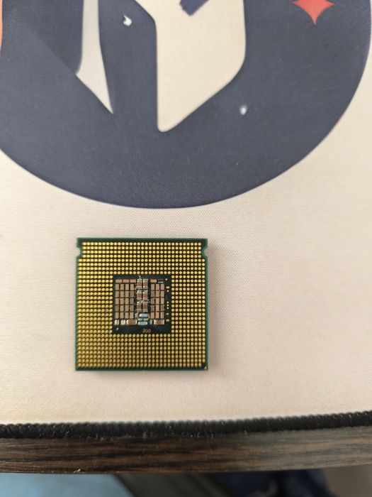 Vând procesoare pc