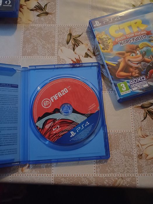 Vând jocuri pentru PS4