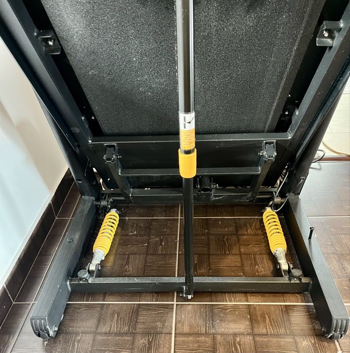 Banda alergare pliabila FitTronic D550, motor de 4 CP. Maxim 140KG