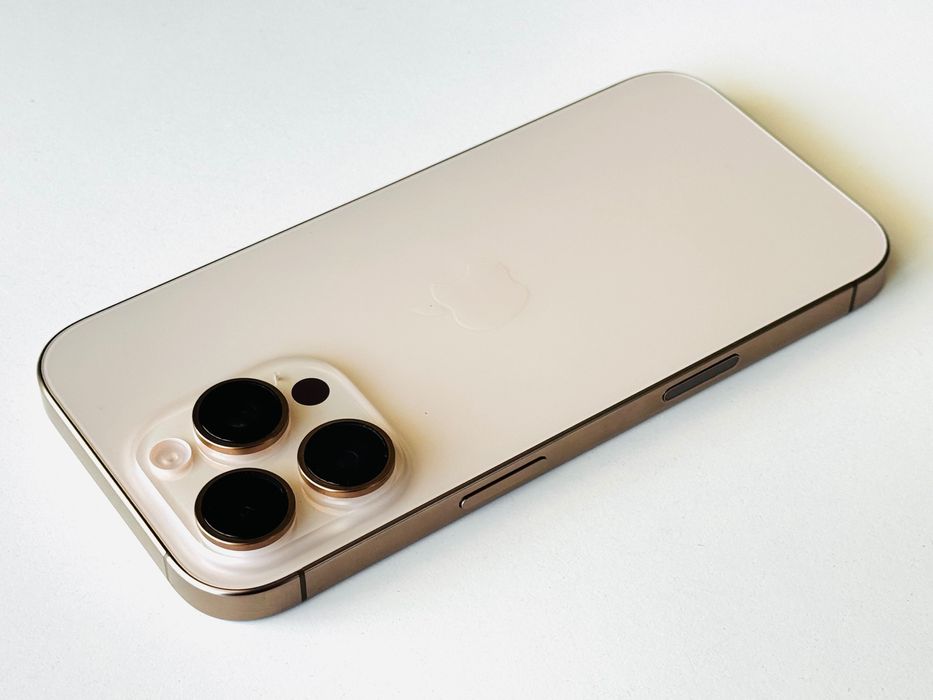 Iphone 16 Pro 256GB Desert Titanium Гаранция 6 месеца