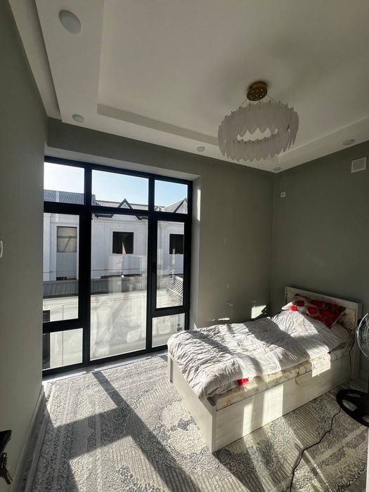 Сотилади срочно 6хона 1.8 соток коттедж