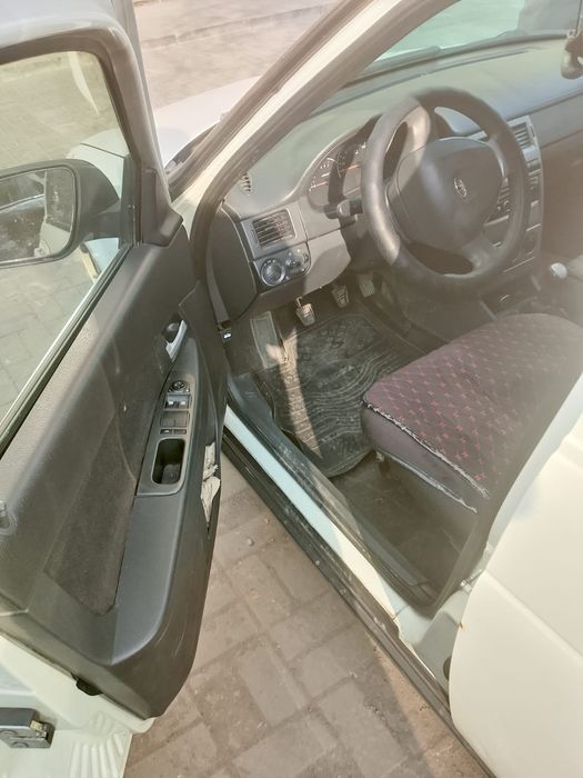Продам машину Lada Priora 2013