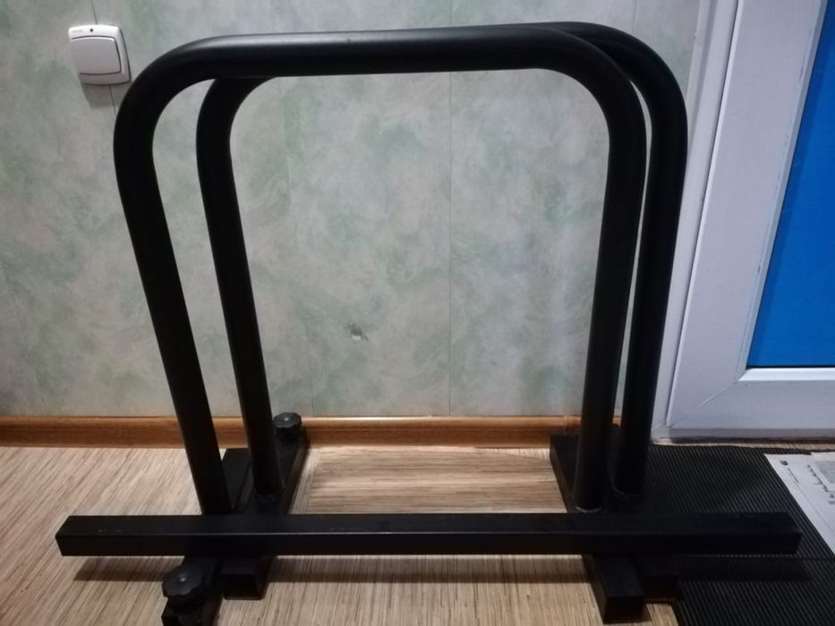 Продам паралетсы наполные брусья