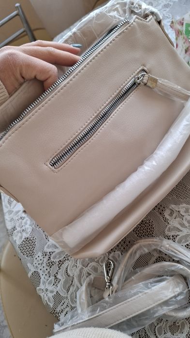 Нова Дамска чанта -25€