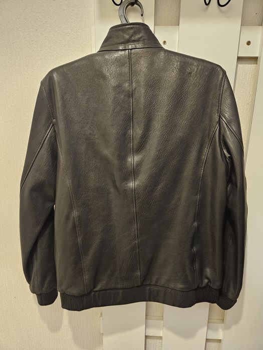 Продам кожаную куртку