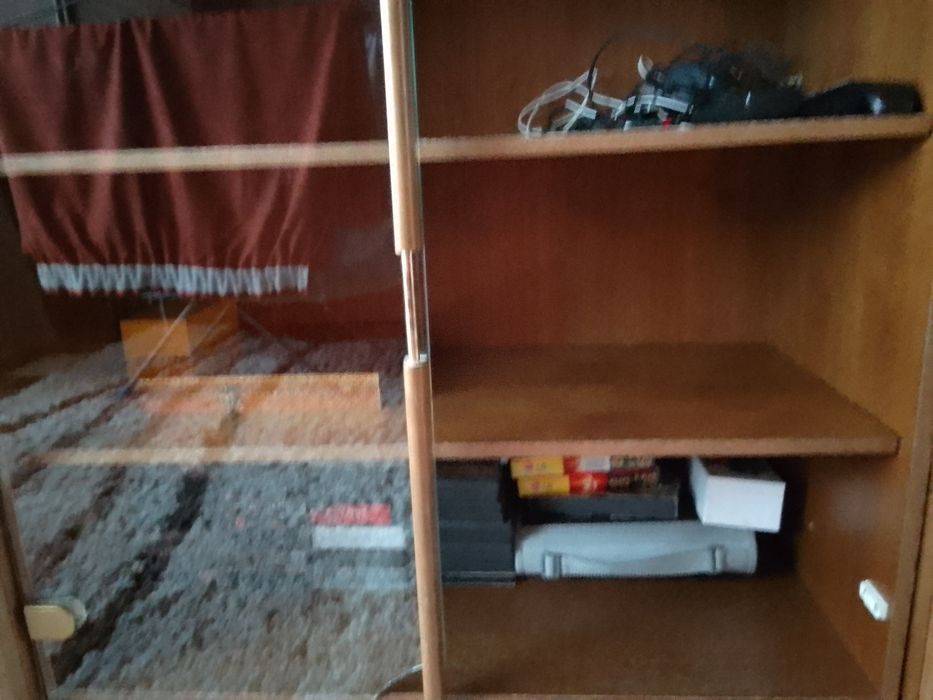 Продам стенку цвет орех