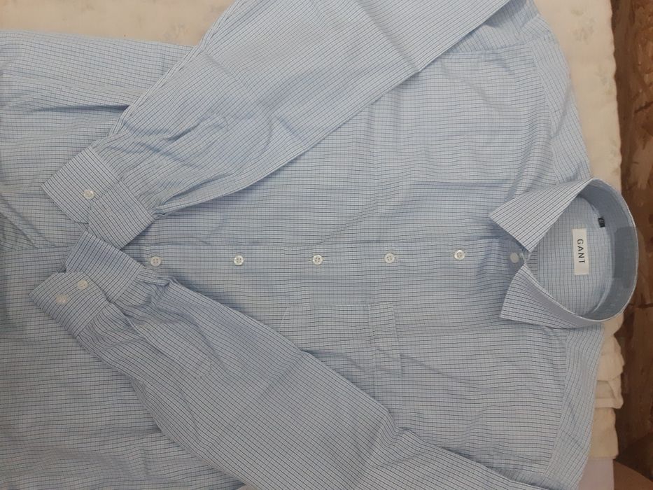 Продам мужскую рубашку.