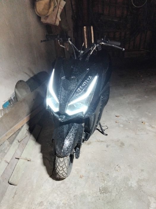 Скутер м10 125 кубов