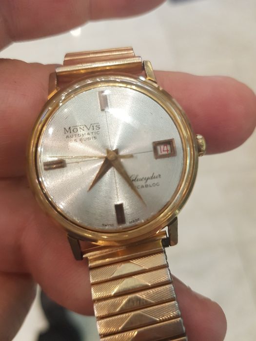 800 Lei. Ceas Monvis. Swiss Made. Placat aur 14 k. Automatic.