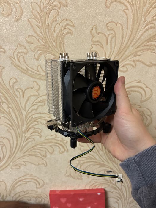 Кулер башенный Thermaltake (775,1156,1366)