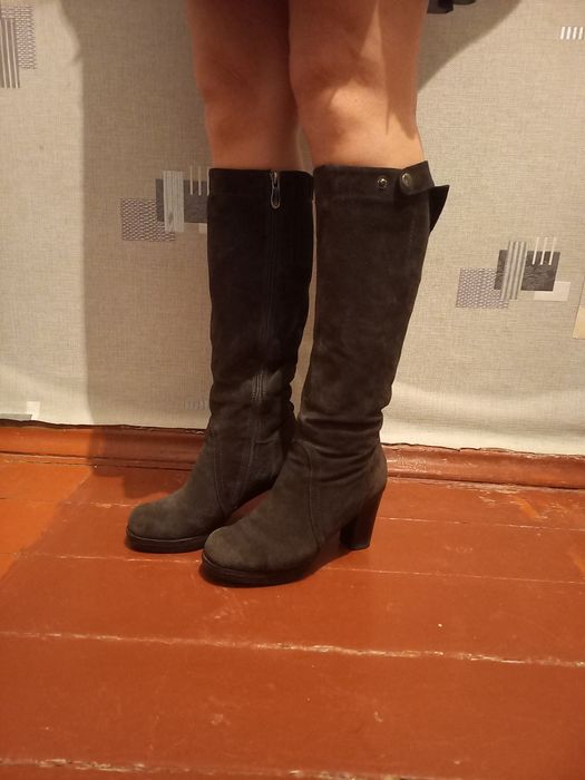 Продам зимние сапоги