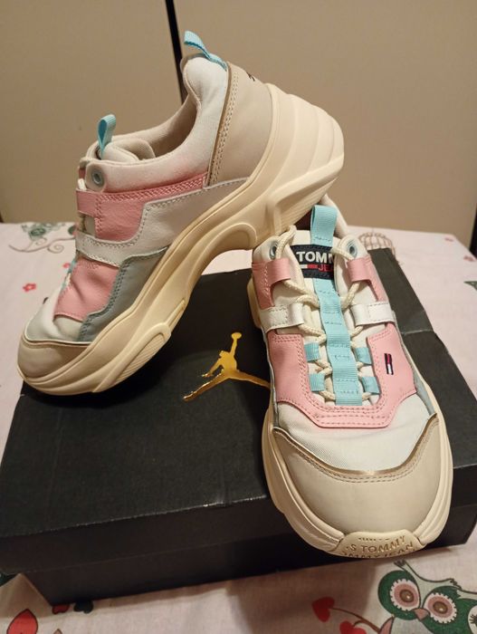 Pantofi sport Tommy Hilfiger nr.39