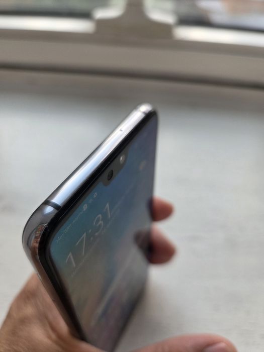 Замечательный Huawei P20