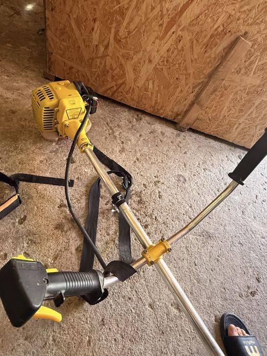 Drujba de taiat iarba 52cc