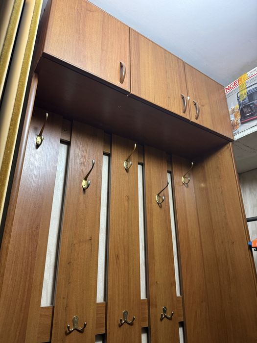 Вешалка для верхней одежды