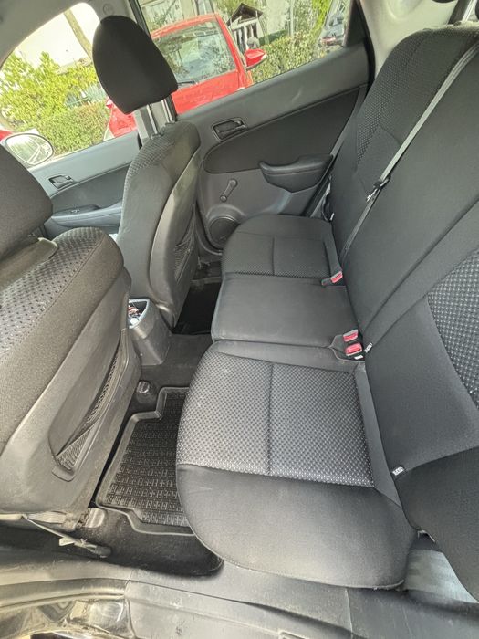 Hyundai i30 - 2300€