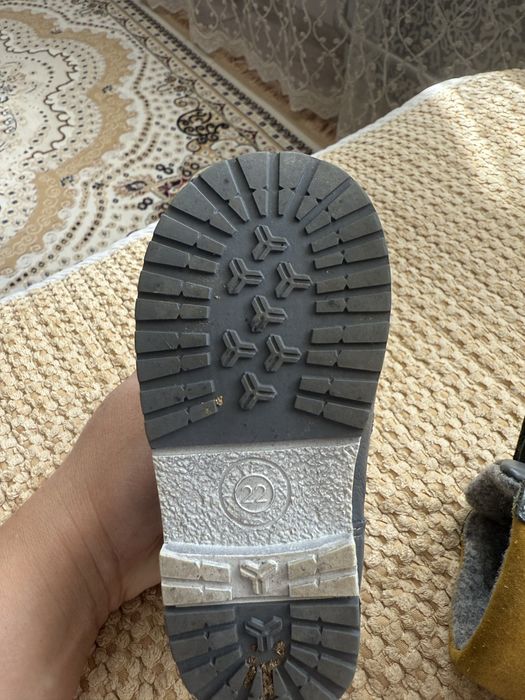 Детские ботинки