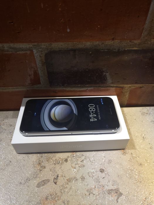 iPhone SE 2 (generația a 2-a) – stare impecabilă